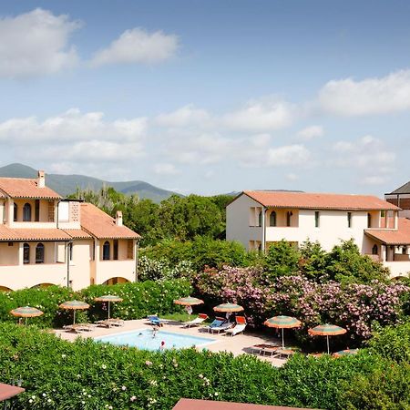 Residenza Dei Cavalleggeri San Vincenzo Luaran gambar