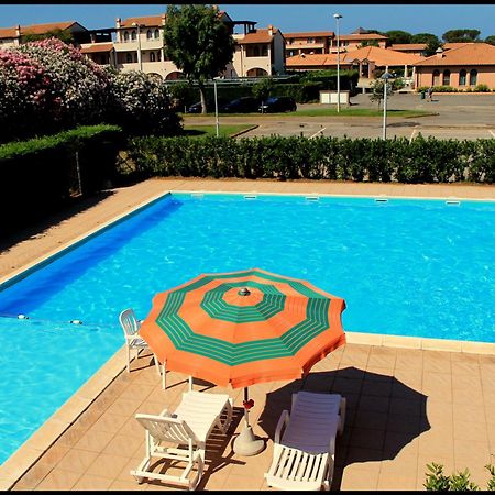 Residenza Dei Cavalleggeri San Vincenzo Luaran gambar