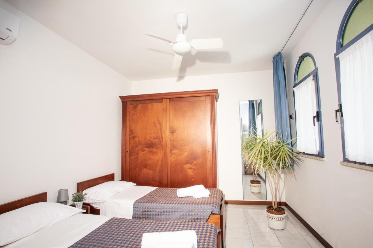 Residenza Dei Cavalleggeri San Vincenzo Luaran gambar