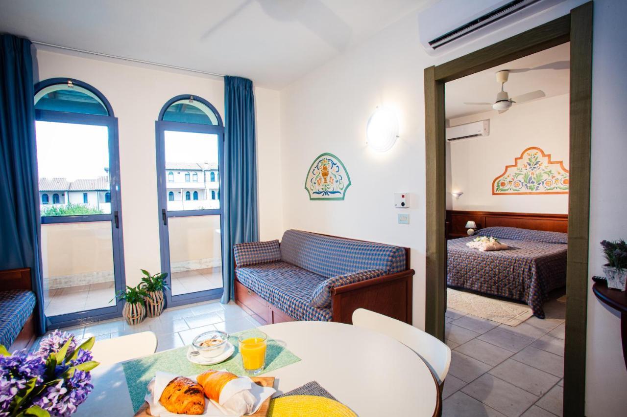 Residenza Dei Cavalleggeri San Vincenzo Luaran gambar