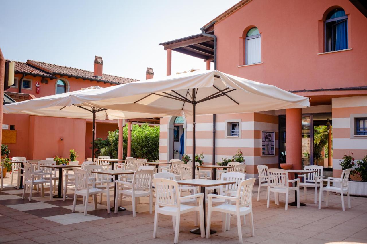 Residenza Dei Cavalleggeri San Vincenzo Luaran gambar