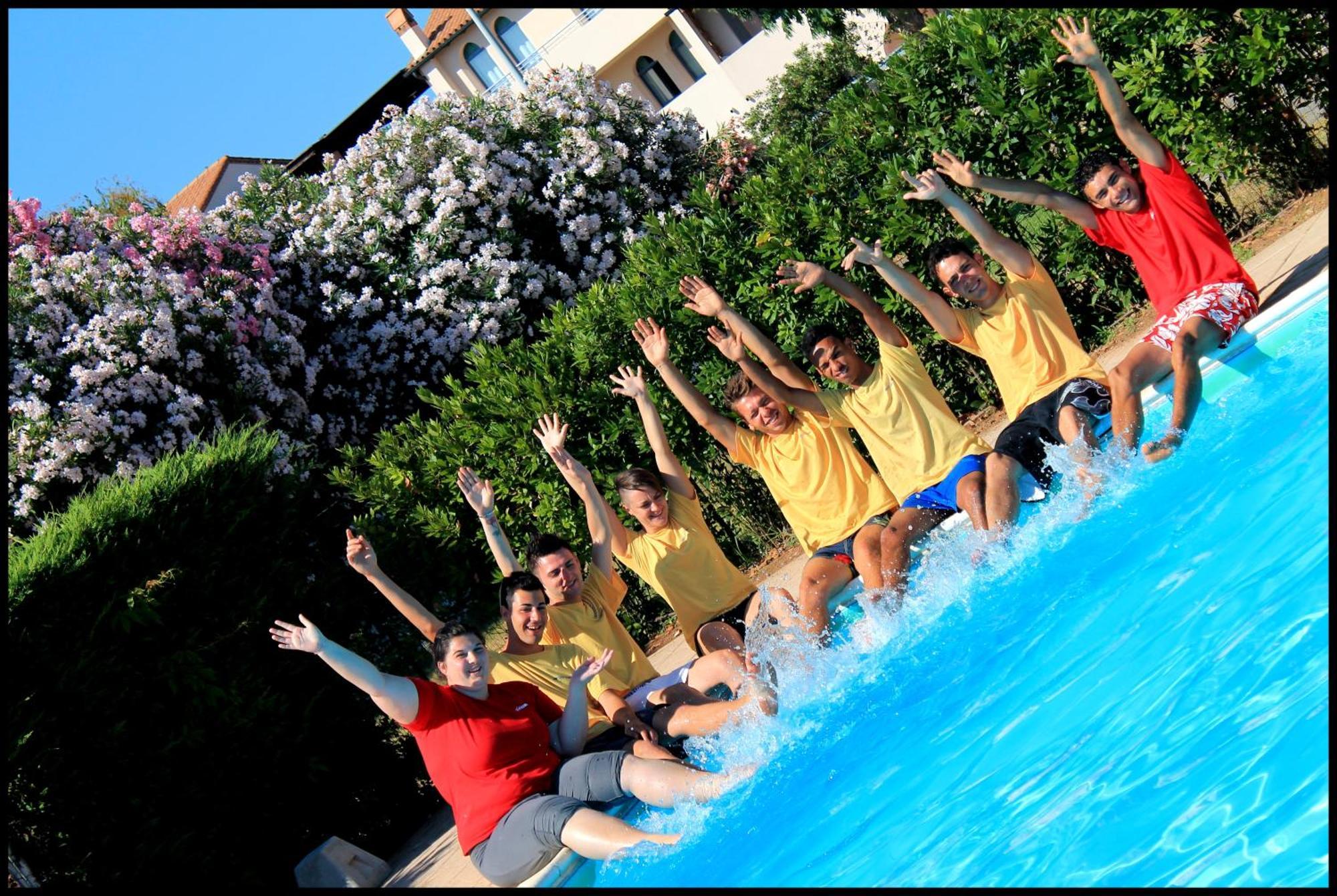Residenza Dei Cavalleggeri San Vincenzo Luaran gambar