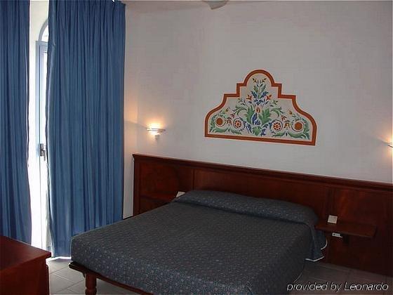 Residenza Dei Cavalleggeri San Vincenzo Luaran gambar